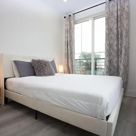 It'S A Corner Unit With Cool City Skyline Views! Washington Exterior photo