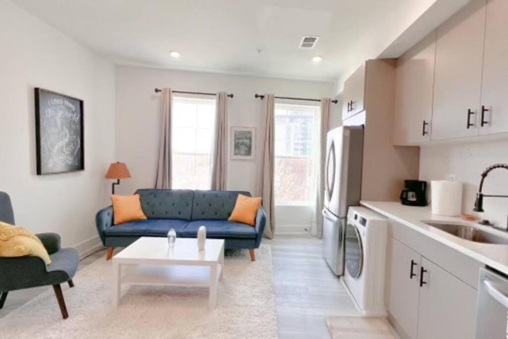 It's A Corner Unit With Cool Skyline Views! Holiday home