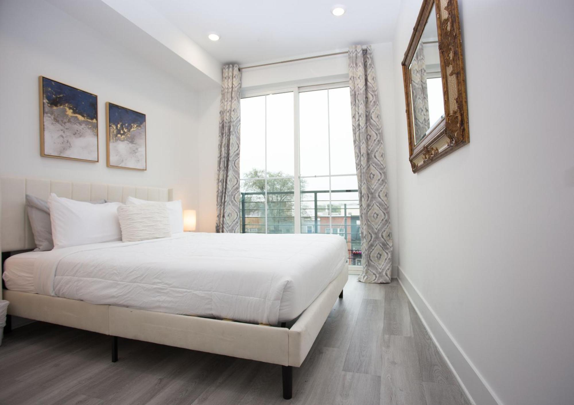 It's A Corner Unit With Cool Skyline Views! Holiday home